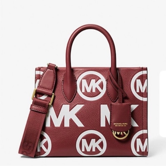 MICHAEL KORS
Mirella Small Logo Embossed Pebbled Leath
Crossbody Bag
DARK CHERRY - Picture 4 of 16